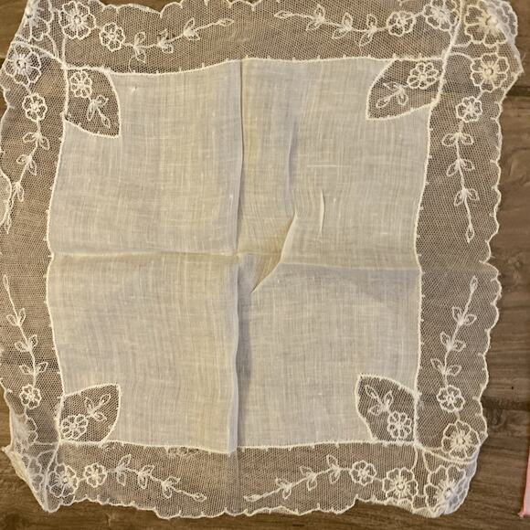Vintage Hankie Lot Of Ladies Handkerchiefs - Picture 10 of 14